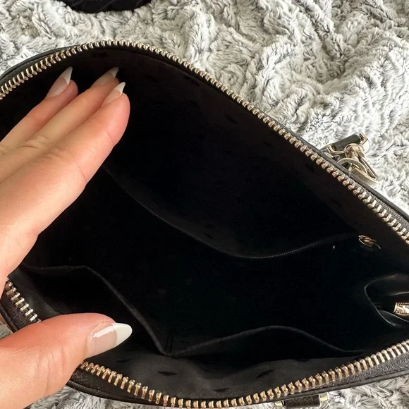 Classic Elegance:Kate Spade Bag for Sale, Perfect Addition to Your Wardrobe! 👜✨ - Picture 2 of 2